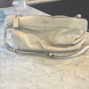 💕Authentic Coach Creamy White Soft Pebble Leather Shoulder Bag Great Condition